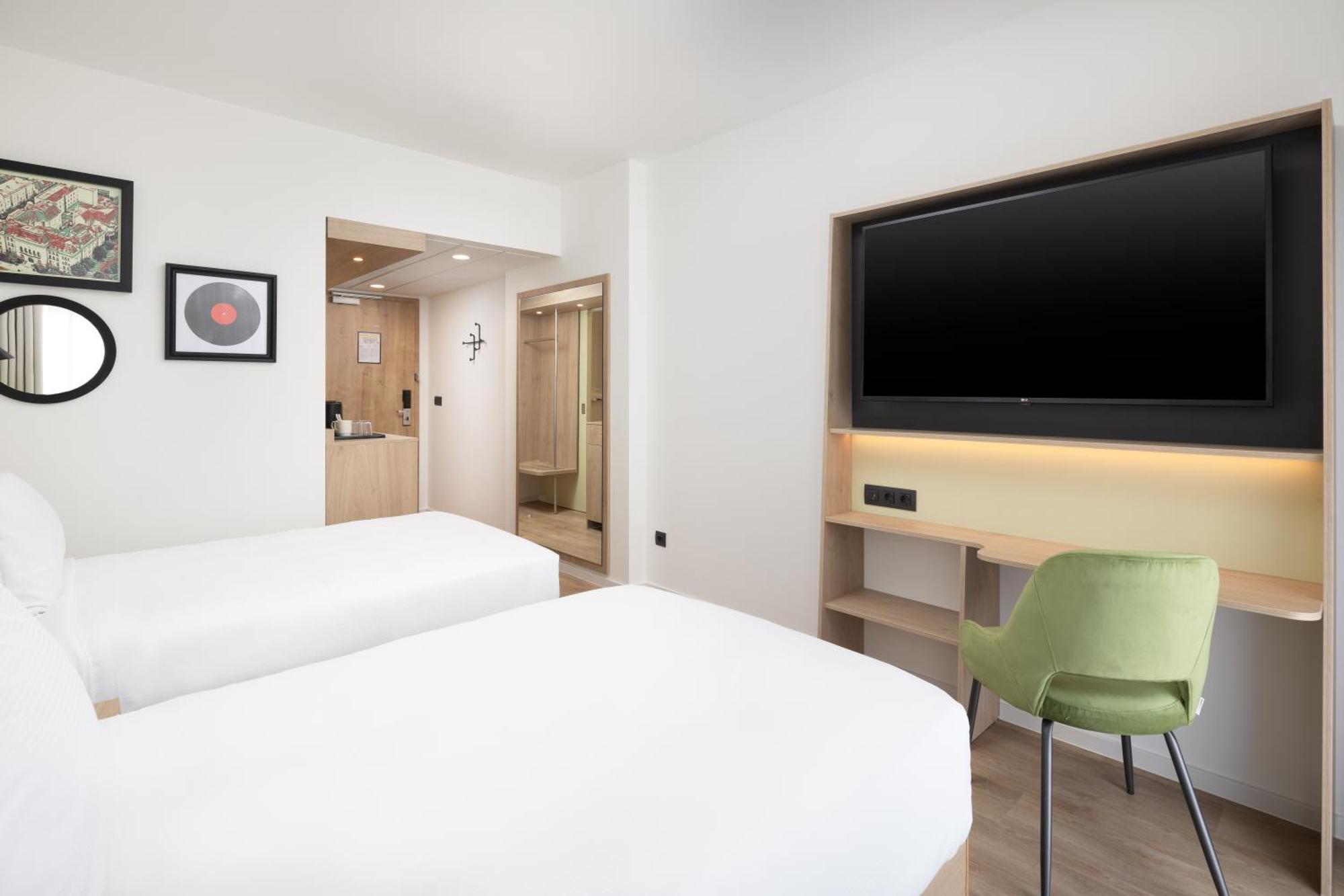 Hampton By Hilton Târgu-Mureş Esterno foto