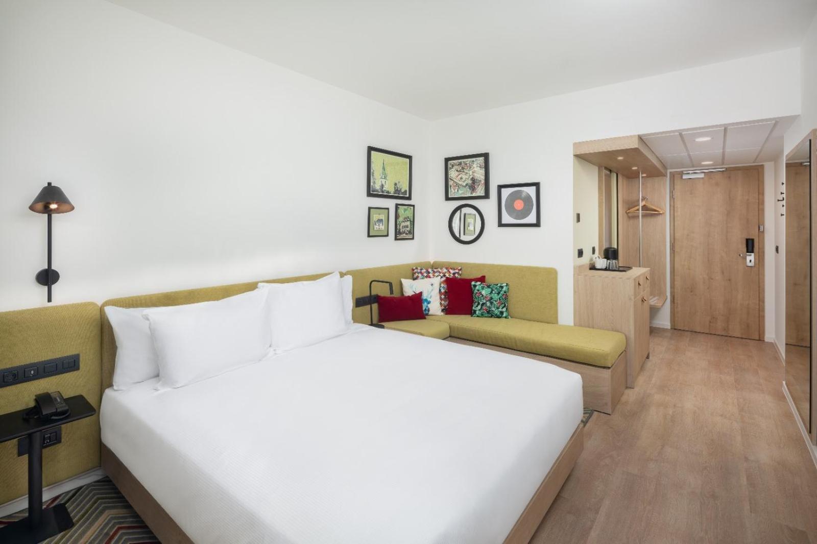 Hampton By Hilton Târgu-Mureş Esterno foto