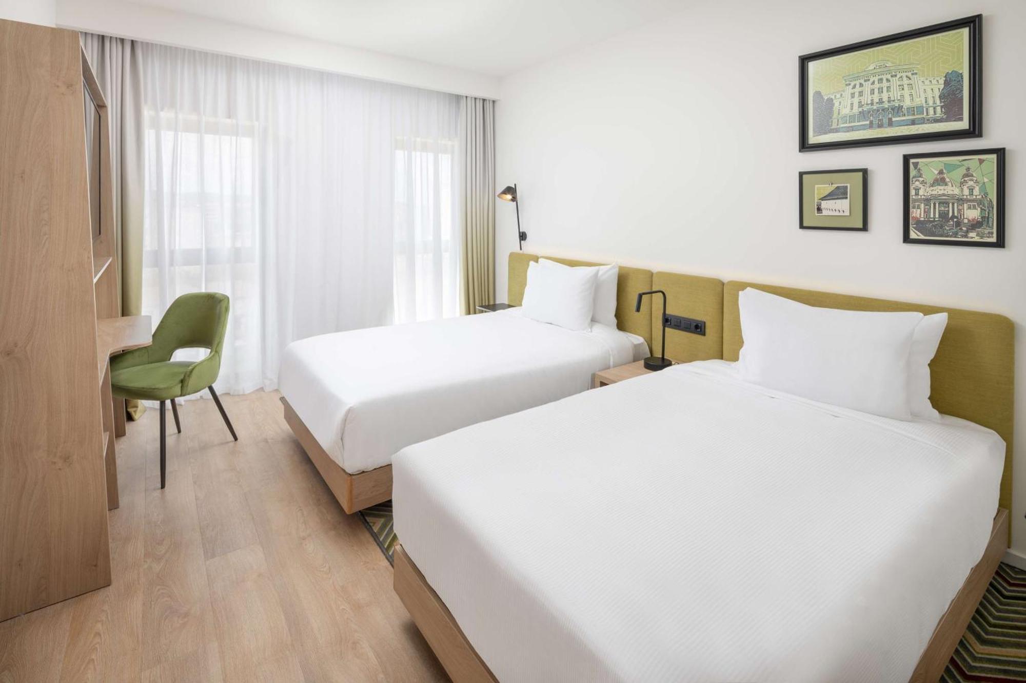 Hampton By Hilton Târgu-Mureş Esterno foto